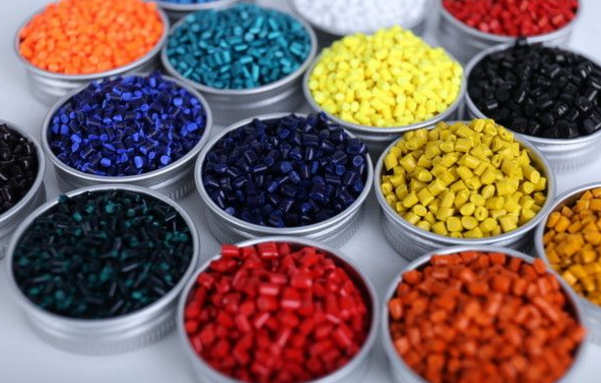 色母粒與塑膠有什么區(qū)別？